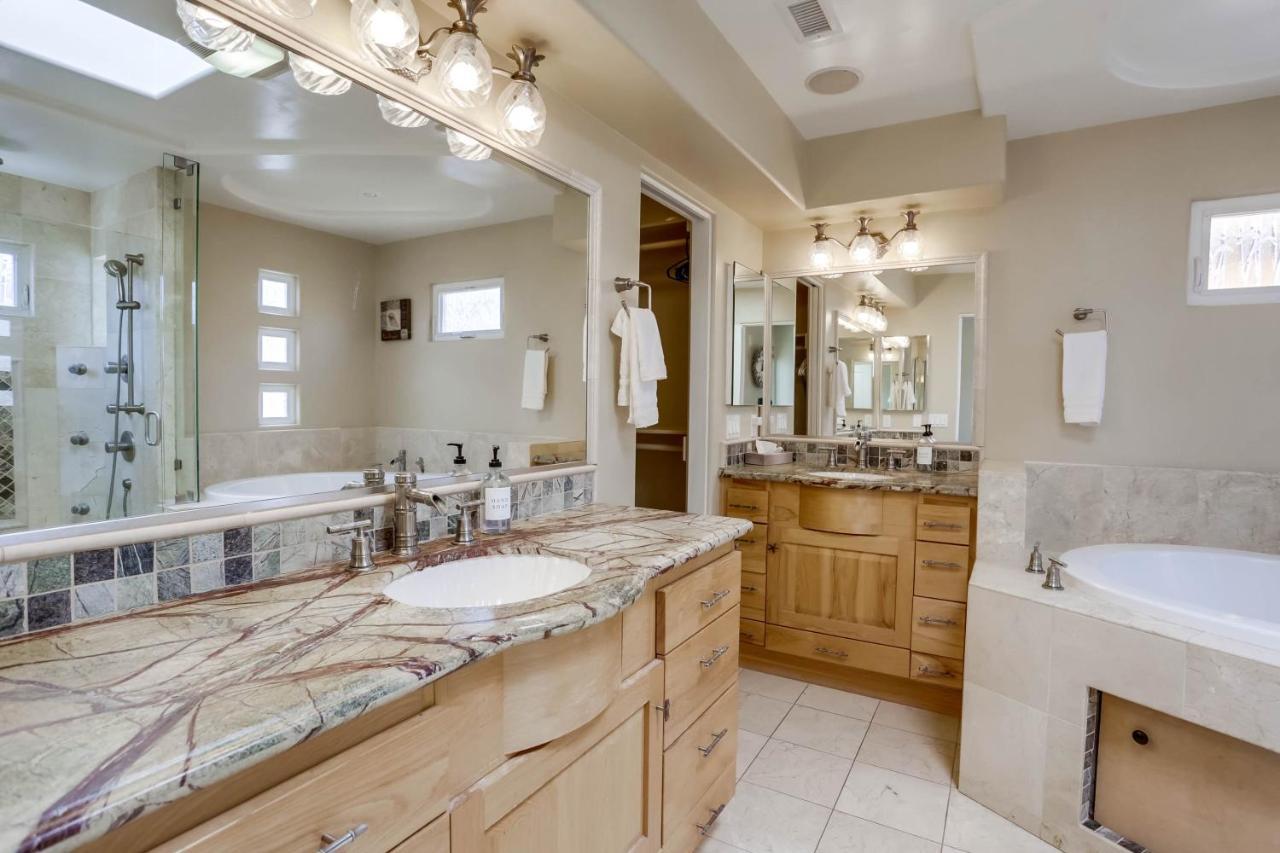 Stunning Ocean View Home W Rooftop Terrace, Firepit, Fast Wifi, Ac & Parking! سان دييغو المظهر الخارجي الصورة